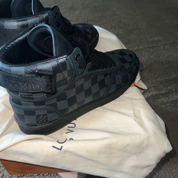 Designer Shoes (Louis Vuitton) Souliers - Picture 7 of 9